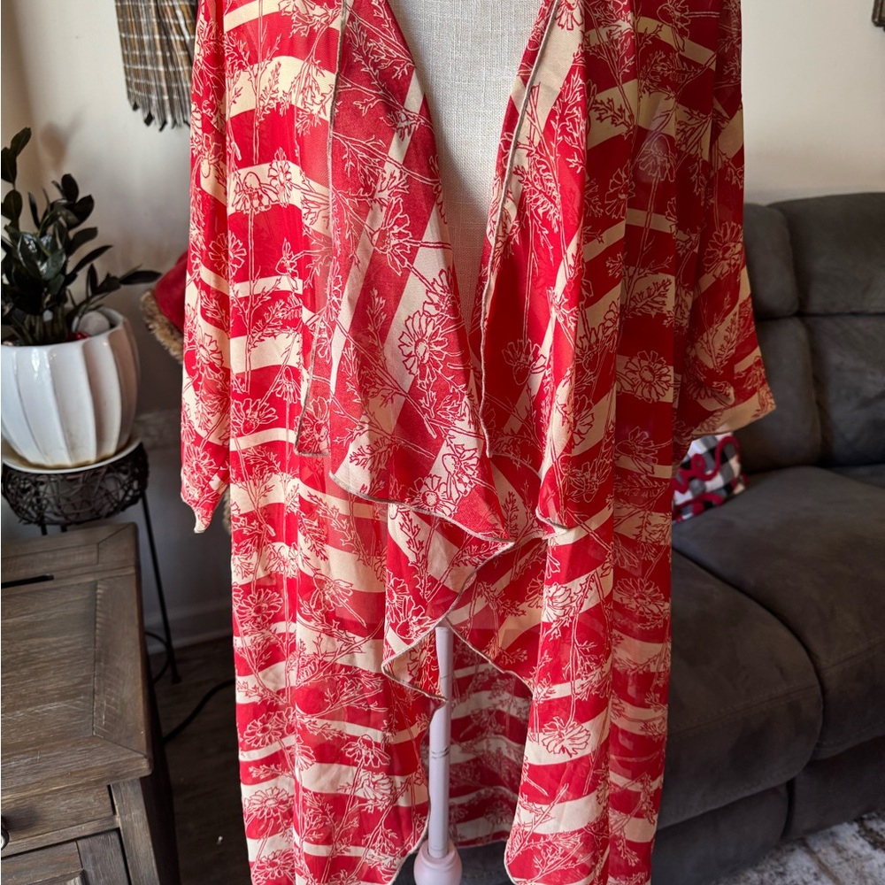 LuLaRoe Red and Cream Floral Kimono